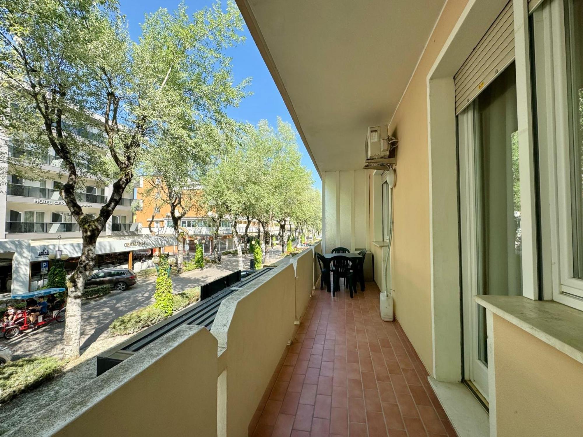 Condominio Bussola Bibione Exteriör bild
