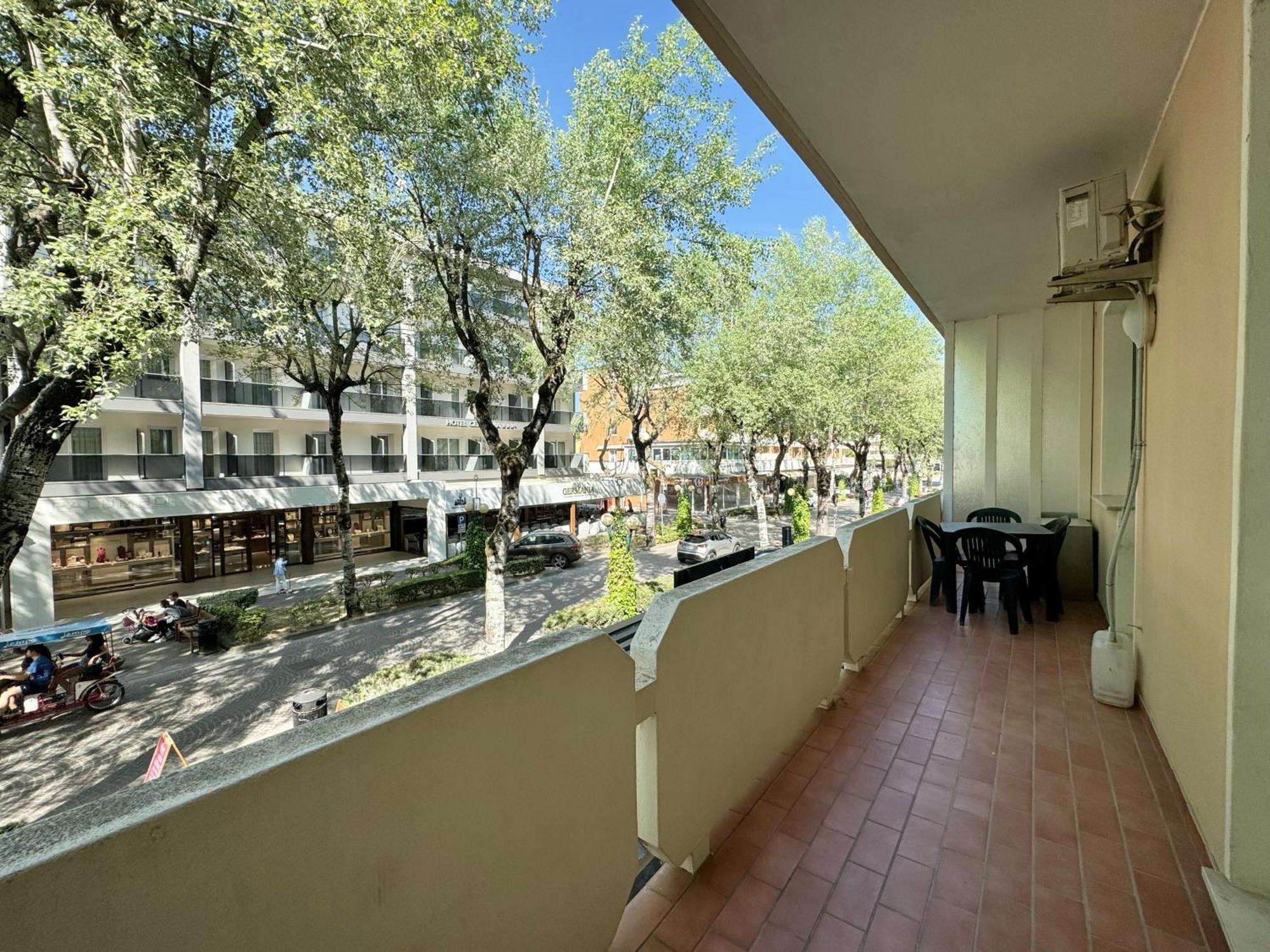 Condominio Bussola Bibione Exteriör bild